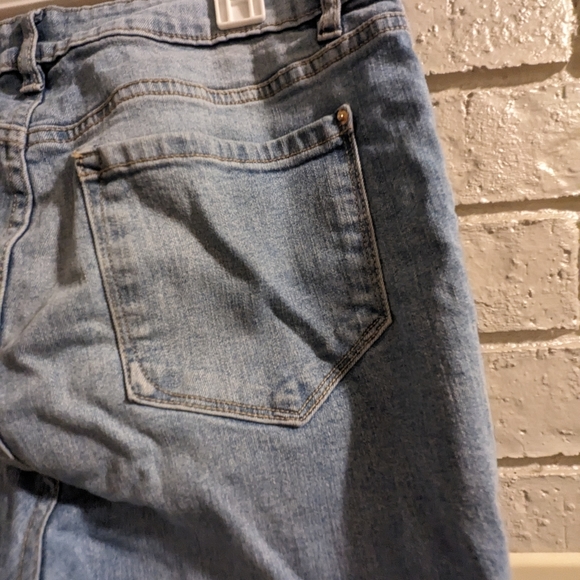 Kensie Jeans - Picture 10 of 14